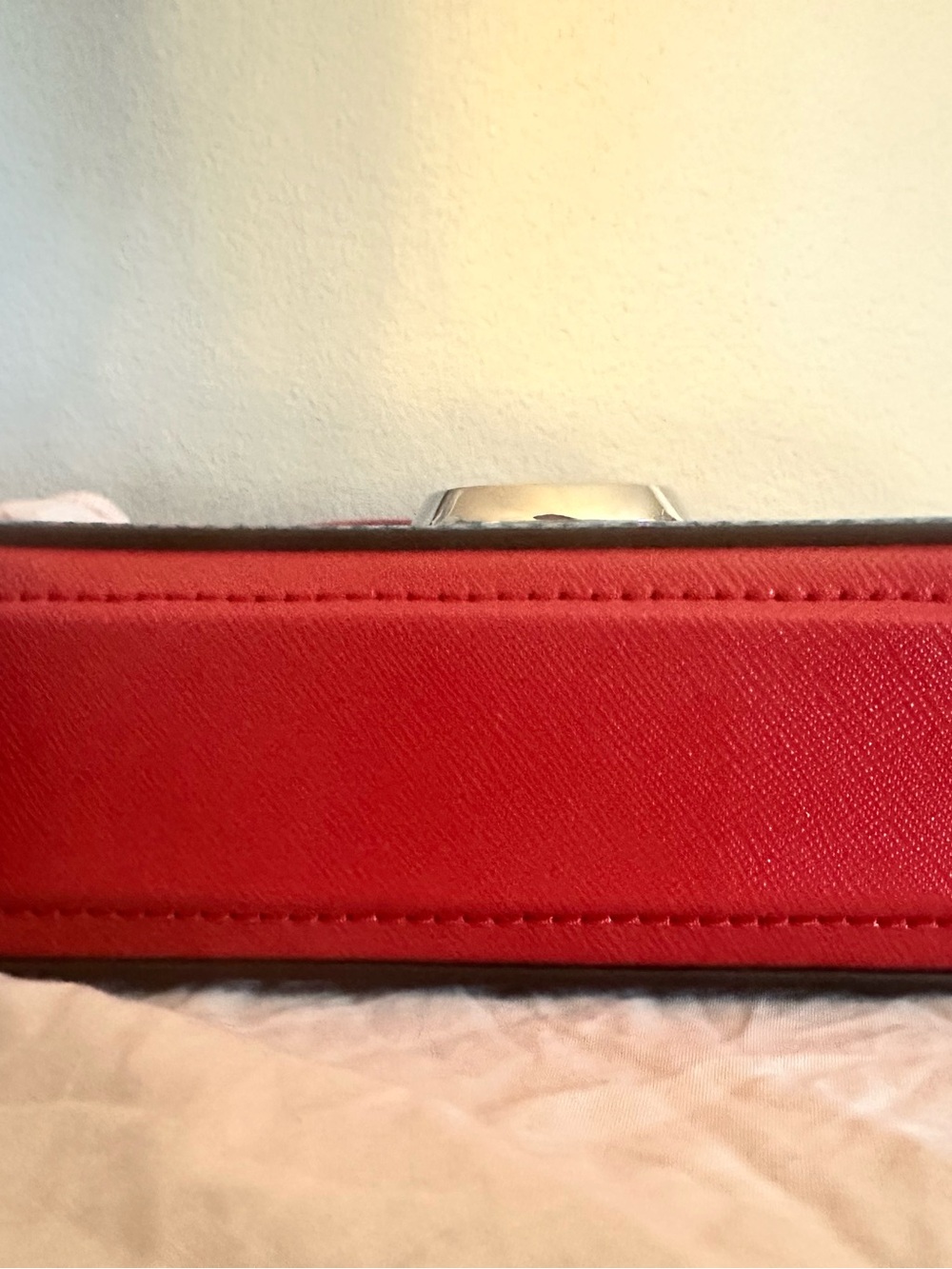 Marc Jacob’s x Peanuts Lucy Saffiano small snapshot camera bag - Picture 3 of 8